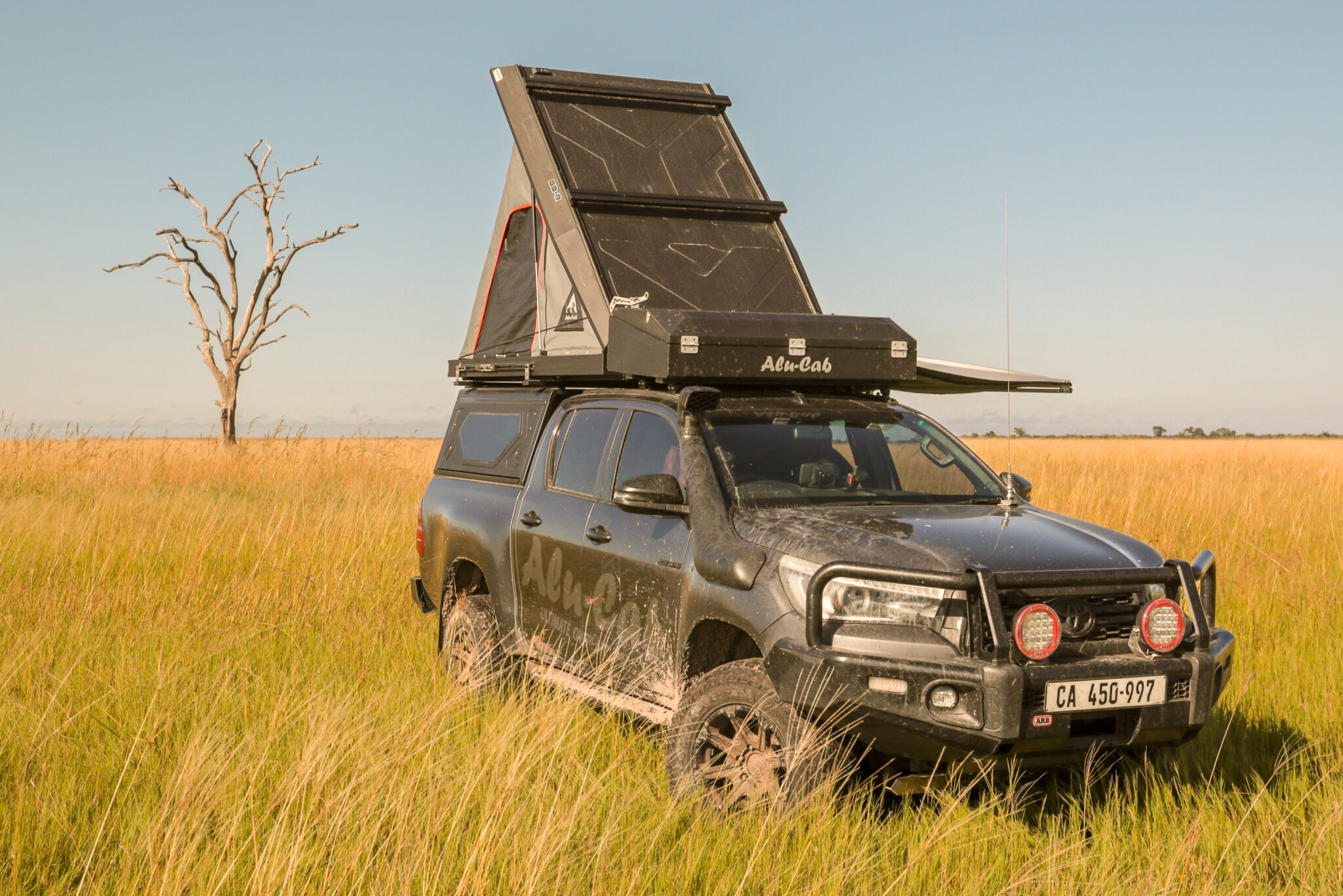 AluCab Gen 3R Expedition Rooftop Tent Wild Roaming
